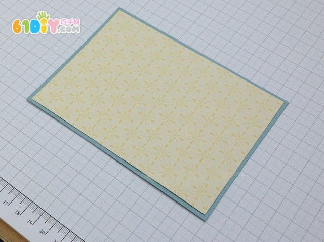 Making a simple flower card tutorial with embossing