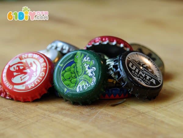 Waste use, beer caps, small flowers