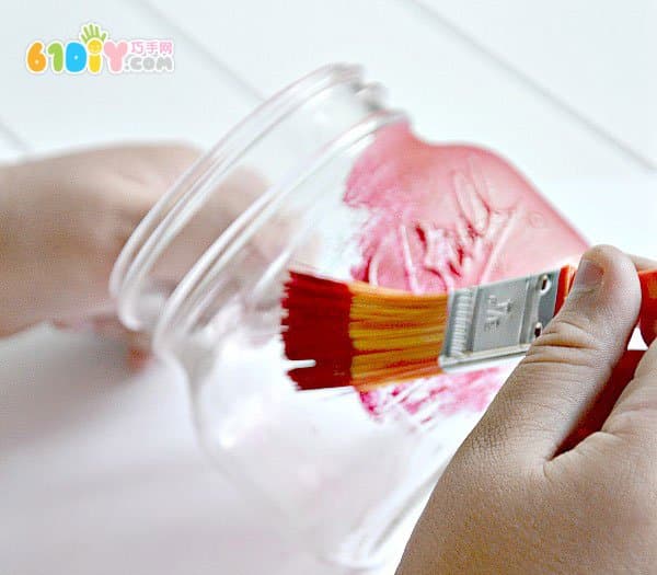 Parent-child DIY waste bottle making apple handmade