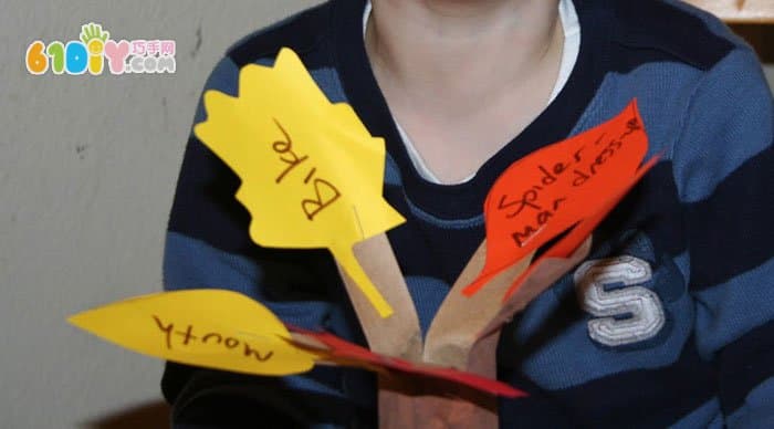 Making autumn trees with plastic wrap