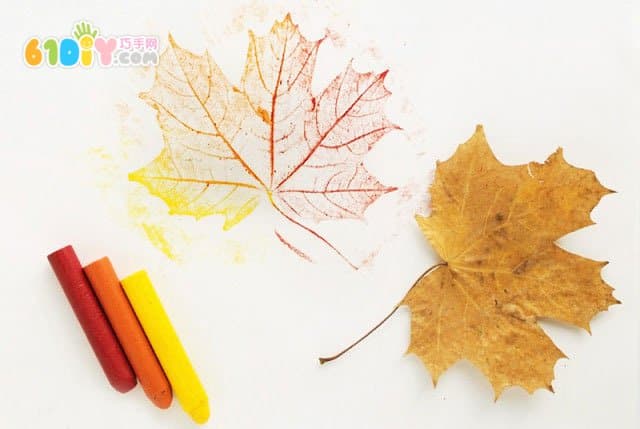 Children's autumn handmade crayon prints leaves