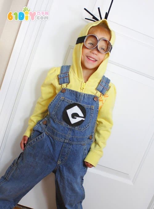 DIY making Halloween Little Yellow Man Dress Up Costume