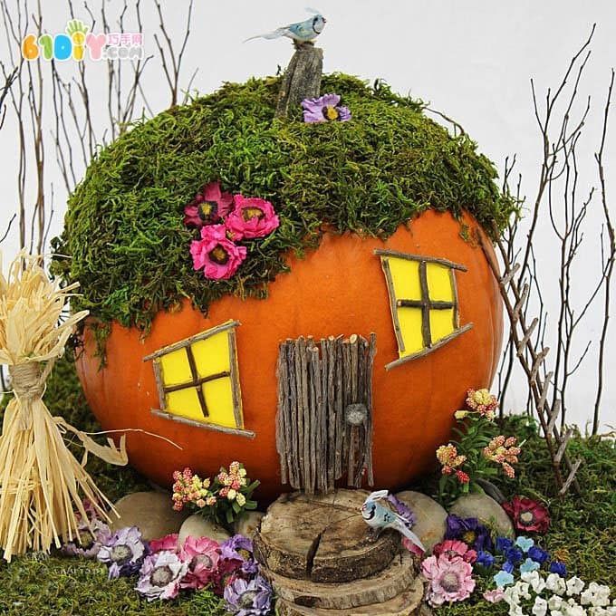 Parent-child DIY making pumpkin fairy tale house