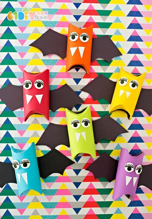 Teach children to make cute Halloween rainbow bats