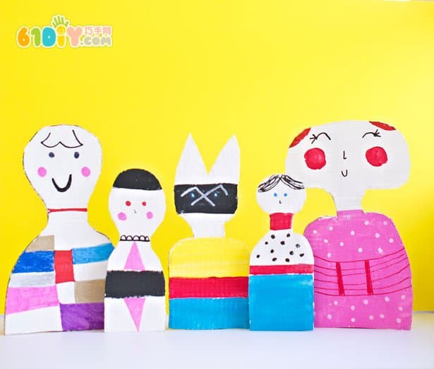 Kids waste making cardboard dolls