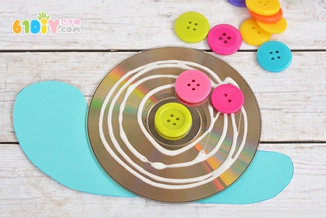 CD button DIY making flower snail