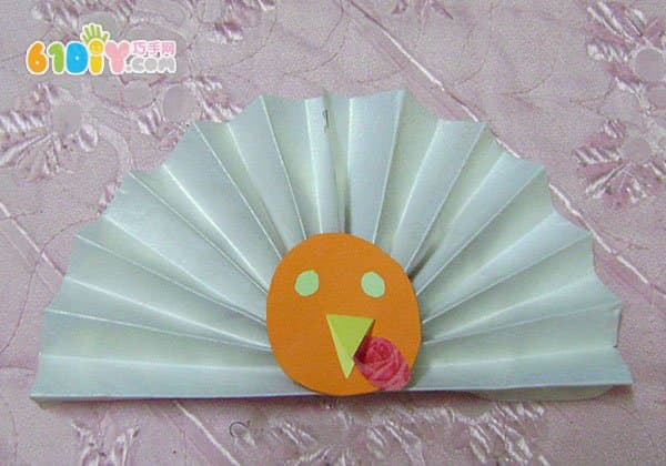 Folding fan handmade Thanksgiving turkey DIY