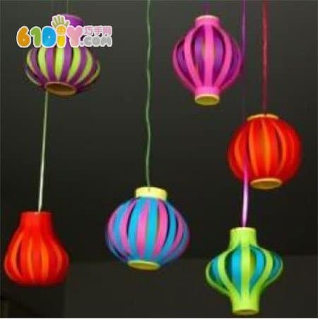 New Year's production of paper lanterns hanging ornaments