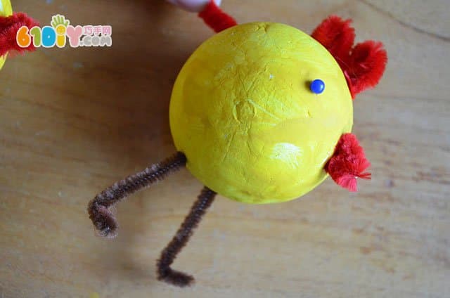 Kindergarten foam ball chick handmade