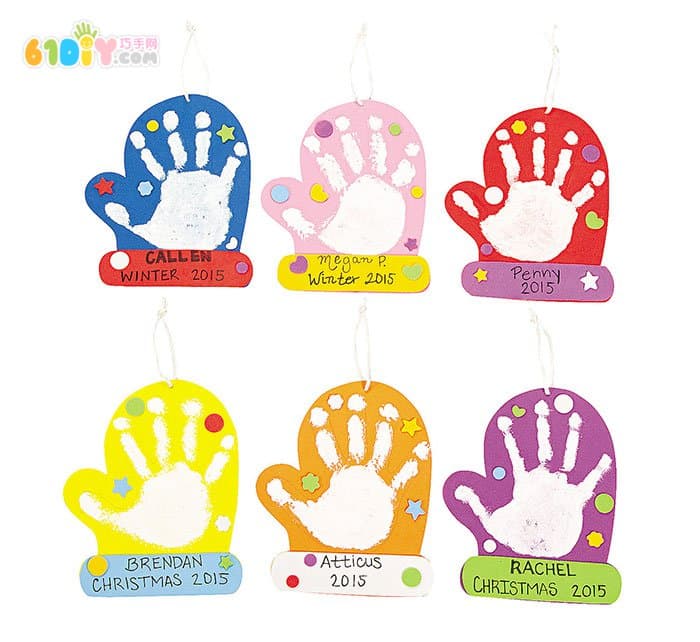 Christmas DIY making handprints small gloves hanging ornaments