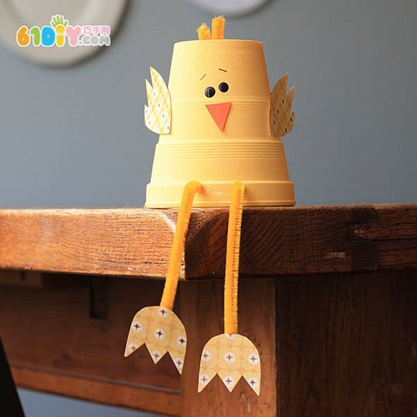 Children's handmade paper cup chick