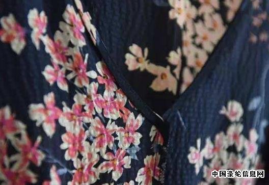 What is the silk fabric? Polyester silk fabric shortcomings