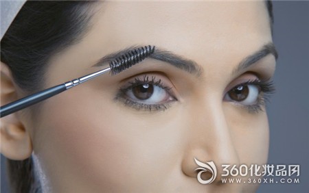 Thrush, eyebrows, skin