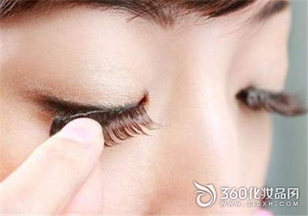 Foundation athlete refreshing false eyelashes eyelids nails punk hairstyle