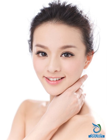 Clean and hydrating, bid farewell to facial oil