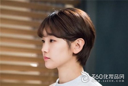 Cinderella and the Four Knights Park Sudan's Single Eyelid Eye Makeup Park Sudan Short Hair 1