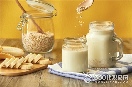 Yogurt nutrients dry skin neutral skin