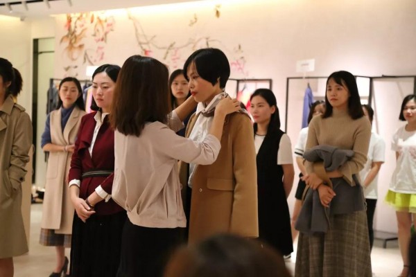 å¡ç´¢Castle2018å¹´ç§‹å†¬äº§å“åŸ¹è®­æ‹‰å¼€åºå¹•