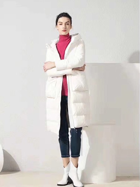 çº¦å¸ƒå¥³è£…æ€Žä¹ˆæ · ç™½è‰²ç¾½ç»’æœé‡Œé¢æ€Žä¹ˆæ­é…å¥½çœ‹