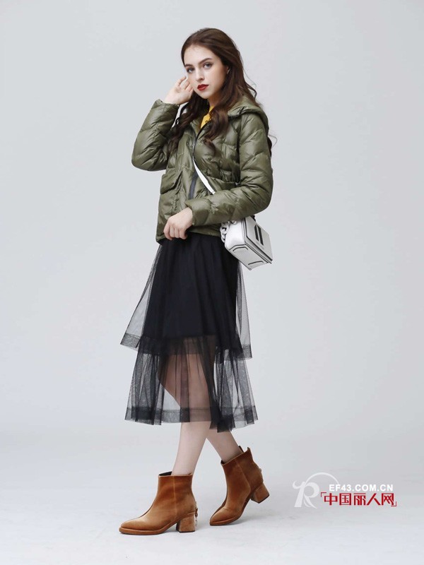 å†›ç»¿è‰²çš„çŸ­æ¬¾å¤–å¥—é…ä»€ä¹ˆè£™å­å¥½çœ‹ å†›ç»¿è‰²çš„ç¾½ç»’æœæ€Žä¹ˆæ­é…