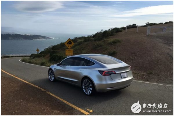 Tesla Model3 photo collection The unique shape of the rim can be mass-produced!