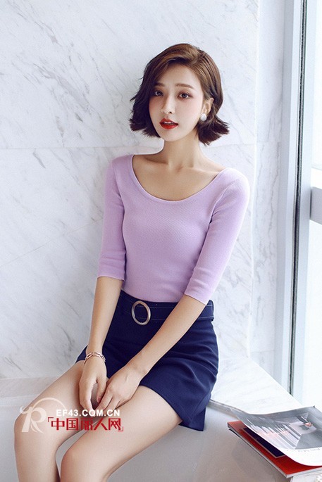 å¤§åœ†é¢†é’ˆç»‡è¡«æ€Žä¹ˆæ­é…  å¤§é¢†å­è¡£æœé…ä»€ä¹ˆå¥½çœ‹