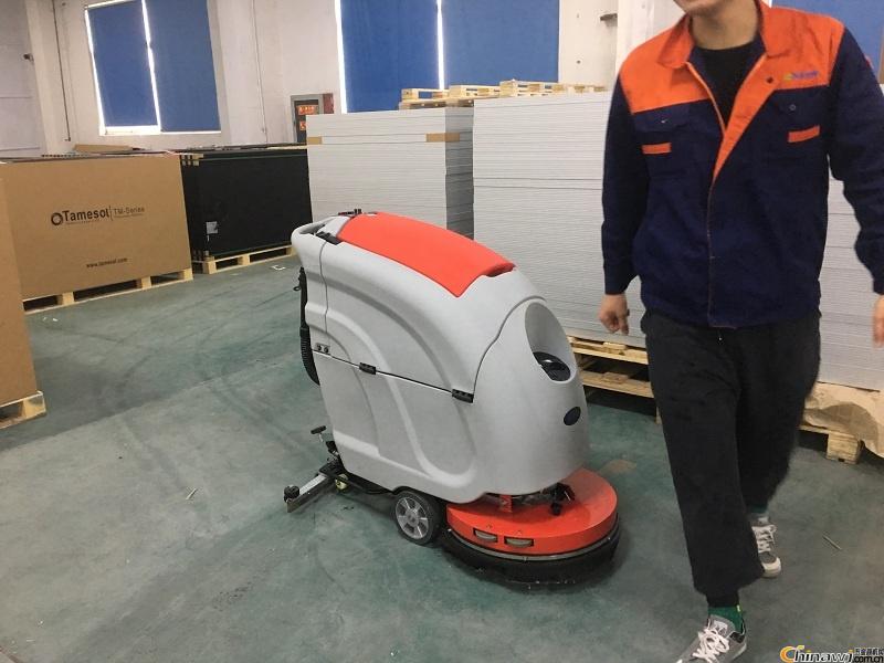 'Wuxi scrubber, how to extend the life of hand-push / drive scrubber
