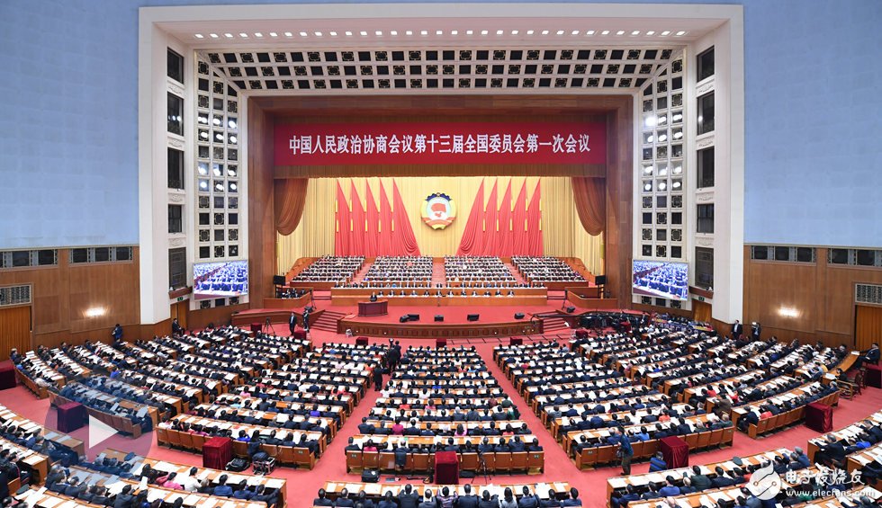 Ma Huateng's two sessions and eight suggestions: VR/AR/AI technology application is the first to promote technology