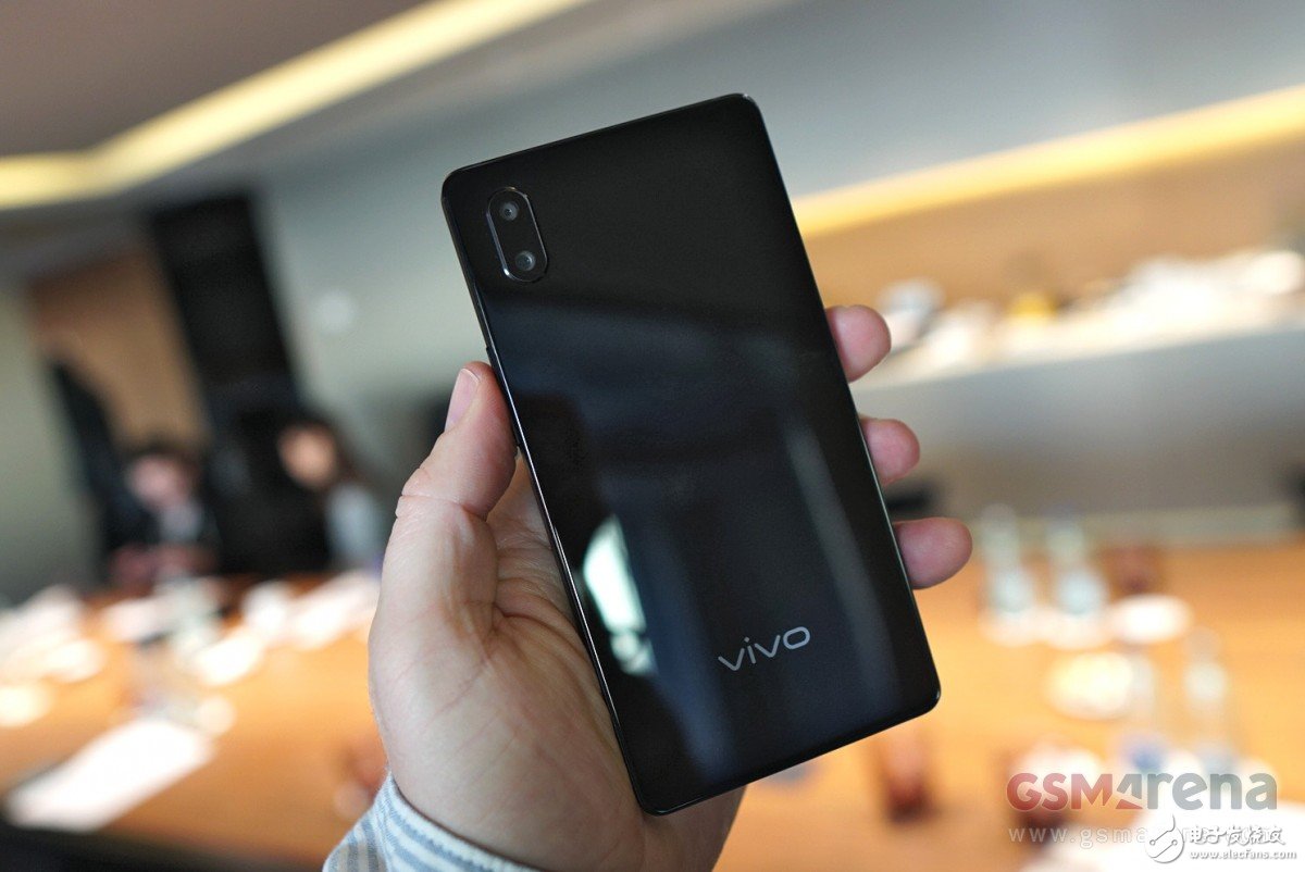 Unveil the mystery of the vivo APEX full screen