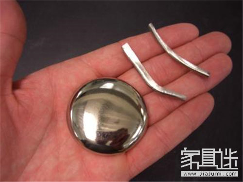 Metal glass 3_1.jpg