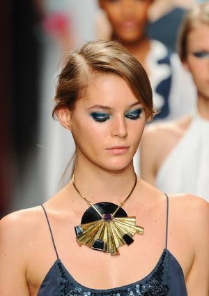 Spring/summer 2012 women's accessories pop style: Tribal style (Figure 2) 2012春å¤å¥³è£…é…饰æµè¡Œé£Žæ ¼ï¼šéƒ¨è½é£Ž(图2)