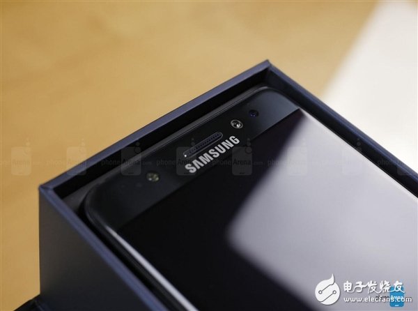 Samsung note7 top configuration: hyperboloid 2K screen + USB Type-C interface