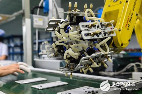 China's industrial robots three standards promulgated to help the quality of domestic robots