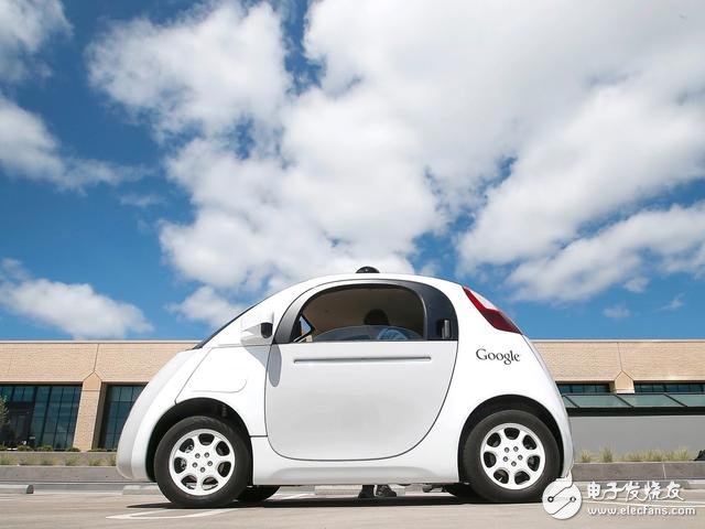 Review the history of Google's self-driving cars: road test does not stop and drive and walk