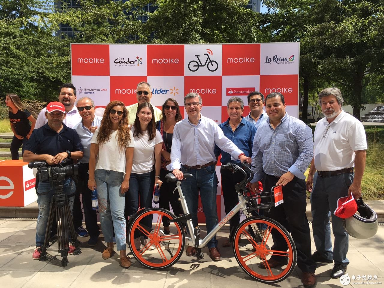 Mobike officially launched a bicycle in Santiago, Chile