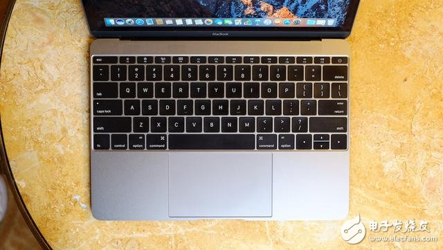 Is the appearance of the new MacBook Pro aligned with Air? Shell keyboard interface one by one