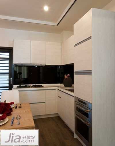 Discover 8 Small Kitchen Cabinet Ideas