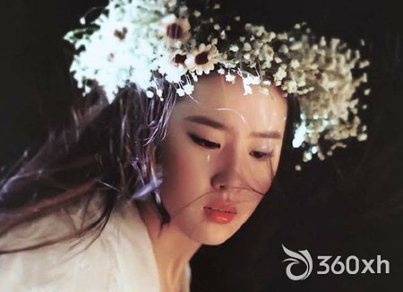 Secret Xiaolong female Liu Yifei skin care coup 3