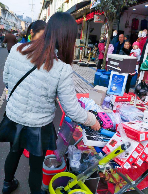çƒ­çƒˆç¥è´ºå››å·æ¨è€æ¿çŽ«ç‘°æ˜¥å¤©å†…è¡£åŠ ç›Ÿåº—è€åº—é…¬å®¾æ´»åŠ¨ç«çƒ­è¿›è¡Œ