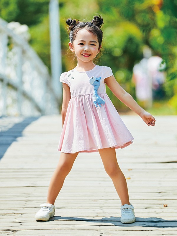 å¥½çœ‹çš„å¤å­£å„¿ç«¥è¿žè¡£è£™æœ‰å“ªäº› å°å¥³å­©å¤å­£é€‚åˆä»€ä¹ˆæ ·çš„è¿žè¡£è£™
