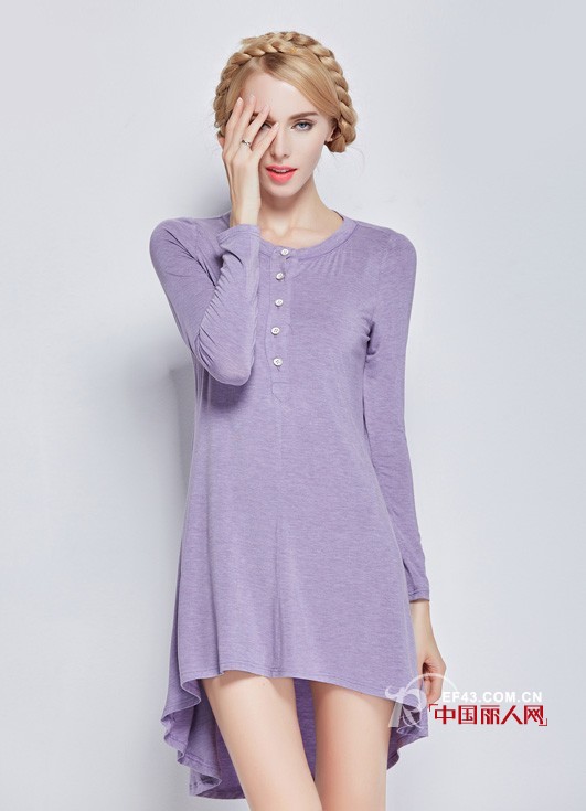 ä¸¹è““å§¿èˆ’é€‚ç¡å±…å®¶æœ è®©ä½ èˆ’æœçš„çªåœ¨æ²™å‘ä¸Šçœ‹ç”µè§†