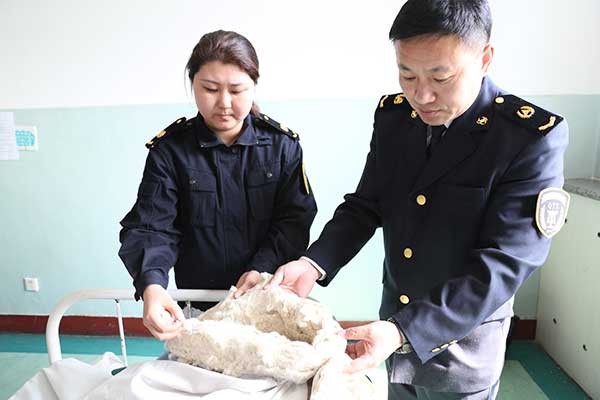 Medical equipment in two hospitals in Hohhot "taking sickness to see a doctor"