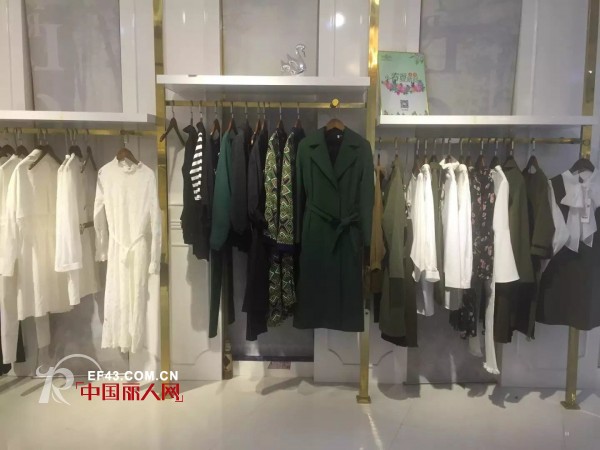 å‘¨ä¸€è§ æ­å–œè”“éœ²å¡ä¸Žé™•è¥¿å§šå¥³å£«æˆåŠŸç­¾çº¦