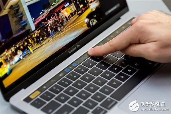 Summary of the new MacBook Pro review: the addition of the Touch Bar will change the way the software operates