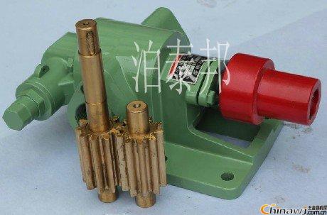 Correct installation method of skeleton oil seal of KCB copper gear pump