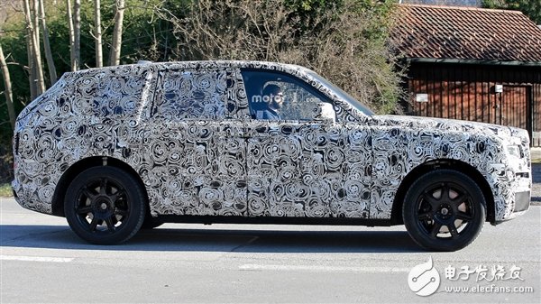 Beyond your handsome, Rolls-Royce SUV looks like the first exposure