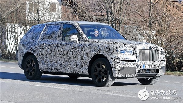Beyond your handsome, Rolls-Royce SUV looks like the first exposure