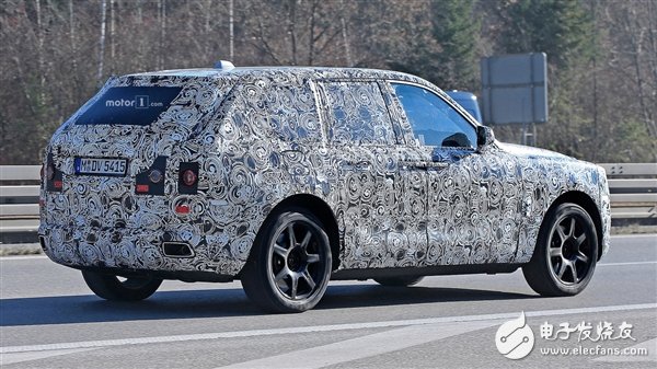 Beyond your handsome, Rolls-Royce SUV looks like the first exposure
