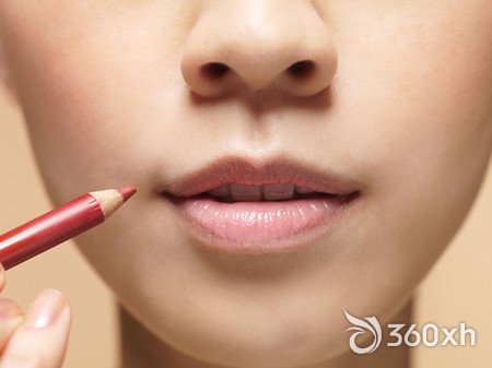 Modify the lips with thinner or more asymmetrical lips