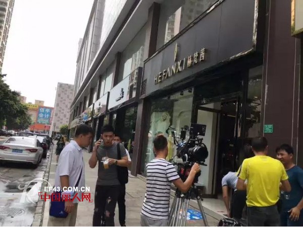 èµ«æ¢µèŒœæ‹ç”µå½±å•¦